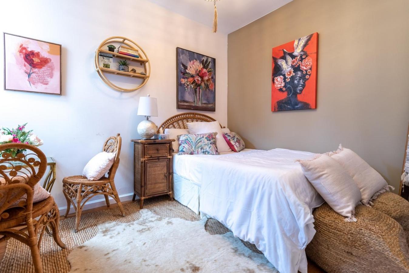 Holiday home Maximalist Getaway Near Temple *